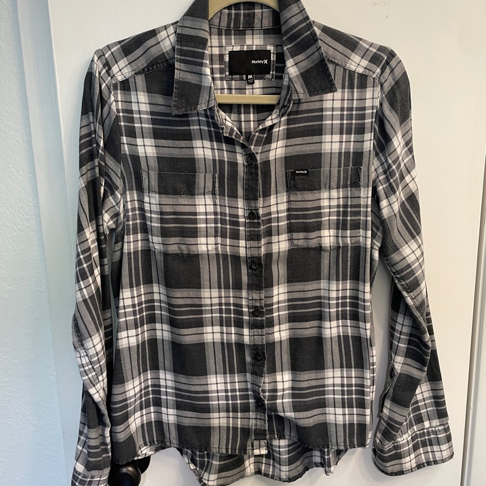 Hurley Women’s Black and White Plaid Button-down Shirt Size M
